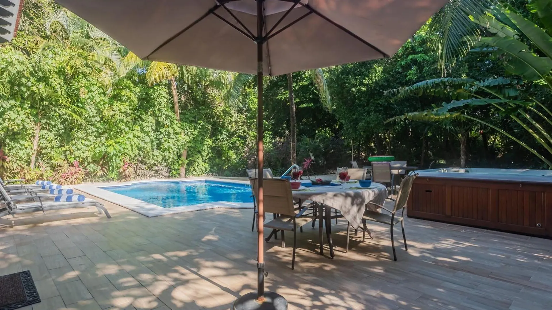 Villa Holiday, Weekly Monthly Discount Private Pool, Bbq, Family Friendly Playa del Carmen Mexico