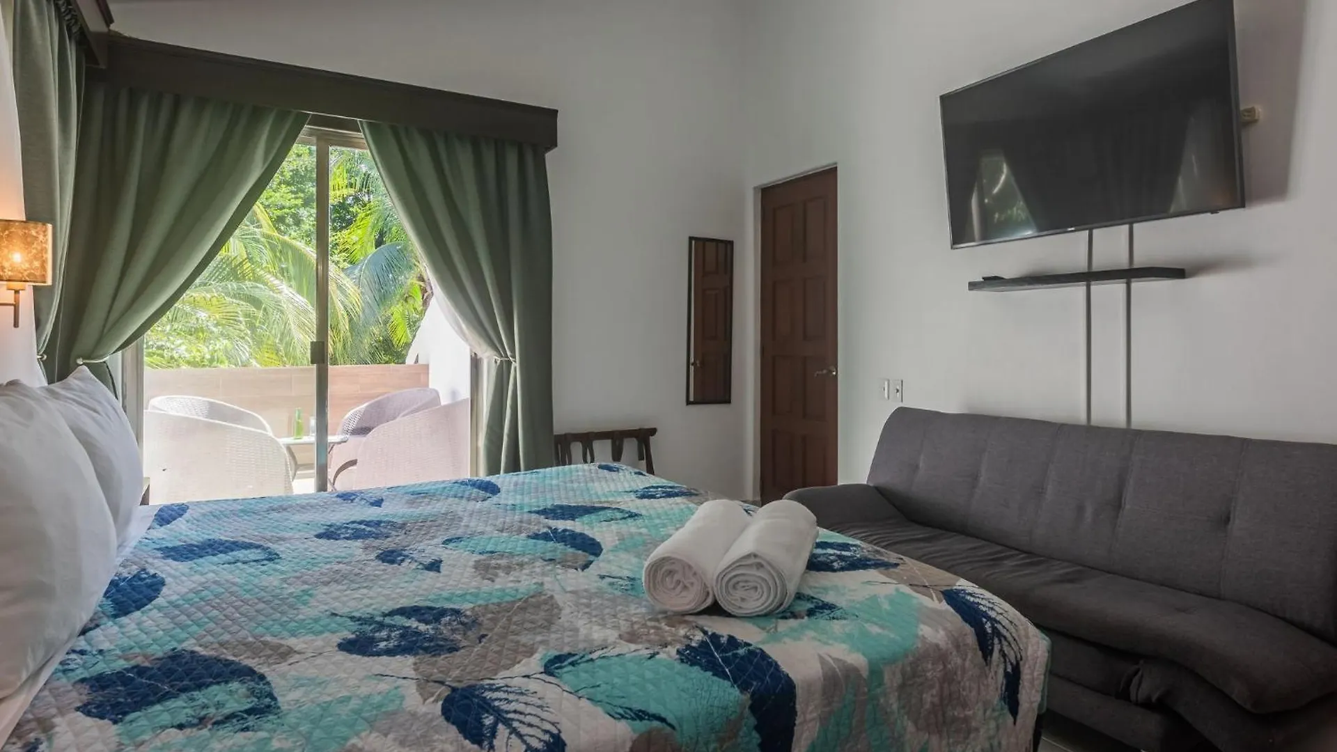 Villa Holiday, Weekly Monthly Discount Private Pool, Bbq, Family Friendly Playa del Carmen Mexico