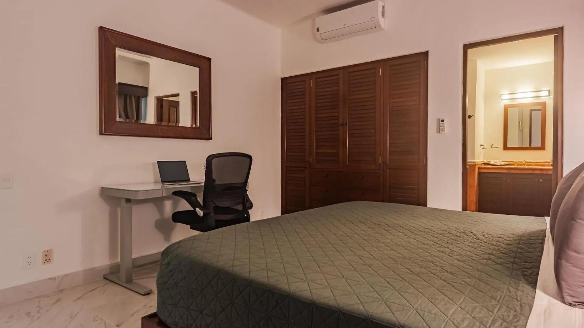Villa Holiday, Weekly Monthly Discount Private Pool, Bbq, Family Friendly Playa del Carmen Mexico